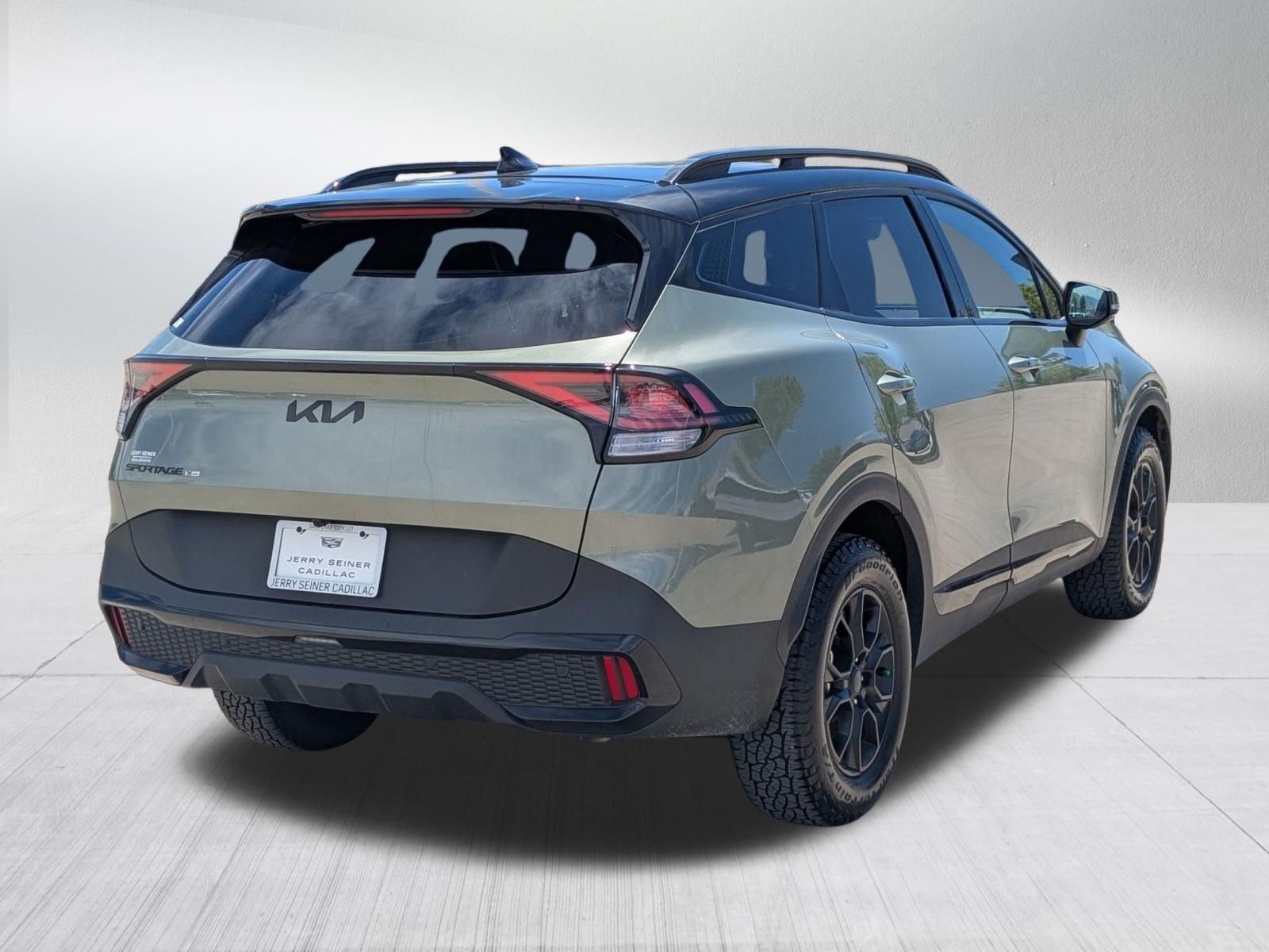 Certified Used 2025 Green Kia X-Pro image 5