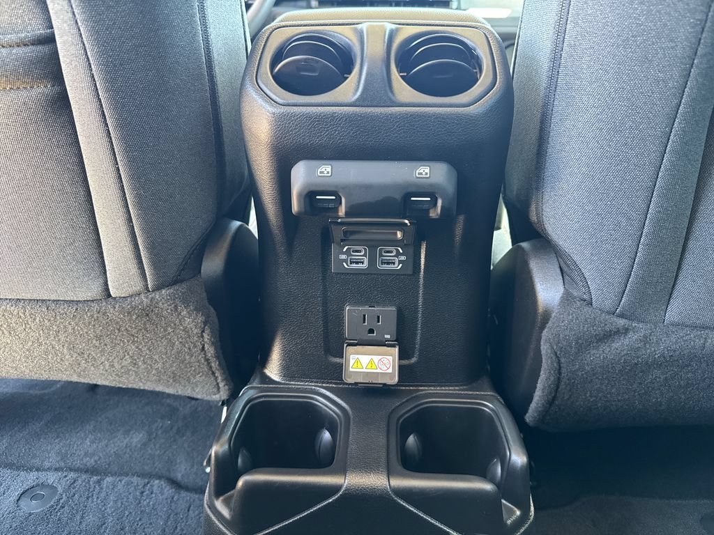 Used 2025 White Jeep 4-Door Sahara 4x4 image 30
