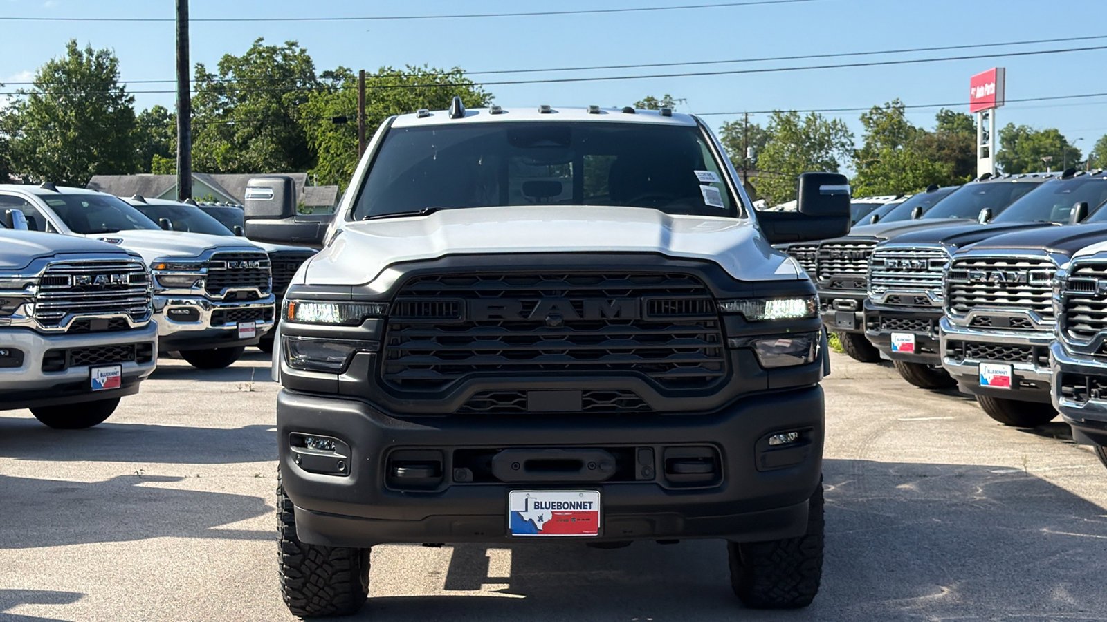 New 2026 Bright White Clear-Coat Exterior Paint RAM Tradesman image 2