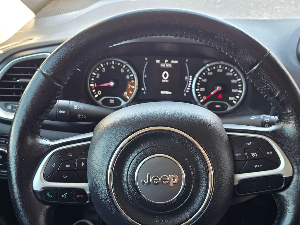 Used 2020 White Jeep Latitude image 33