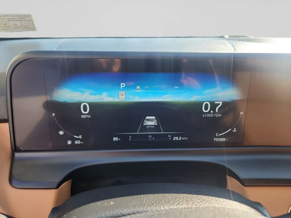 Used 2024 White Kia SX image 14