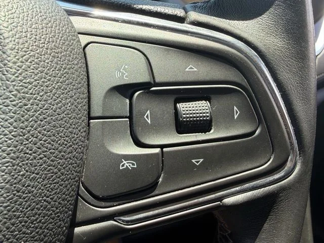 Used 2020 Gray Buick Preferred image 26