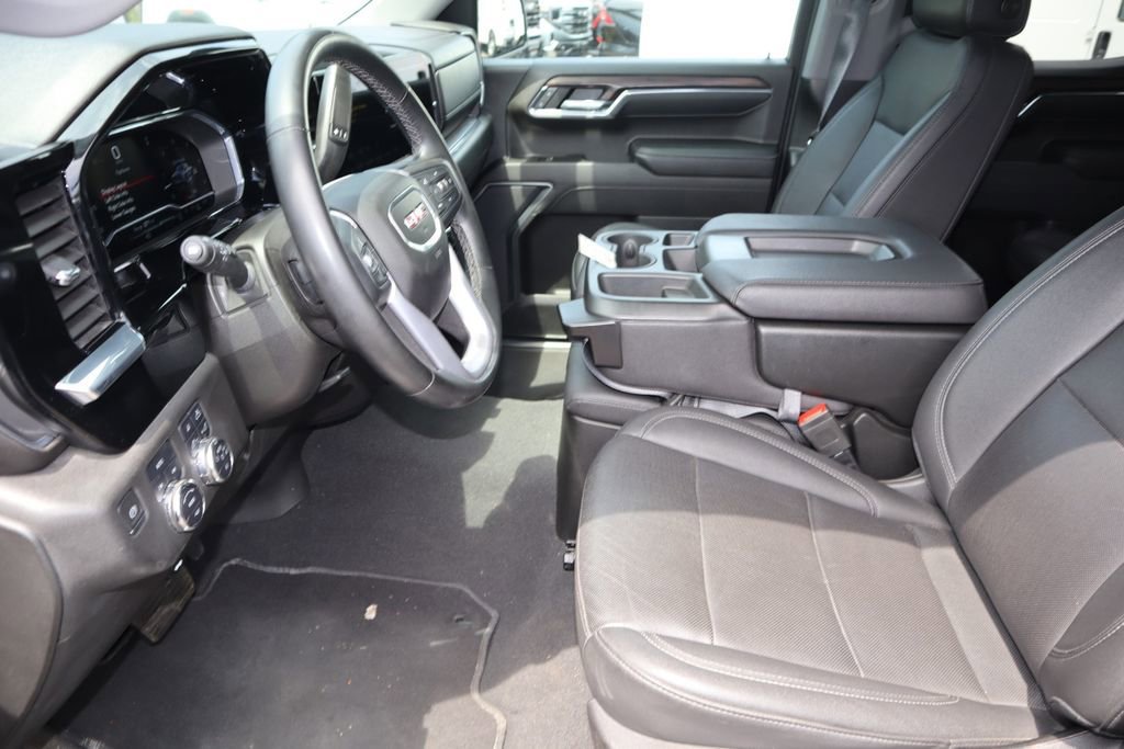 2024 GMC Sierra 1500 SLT - Photo 16