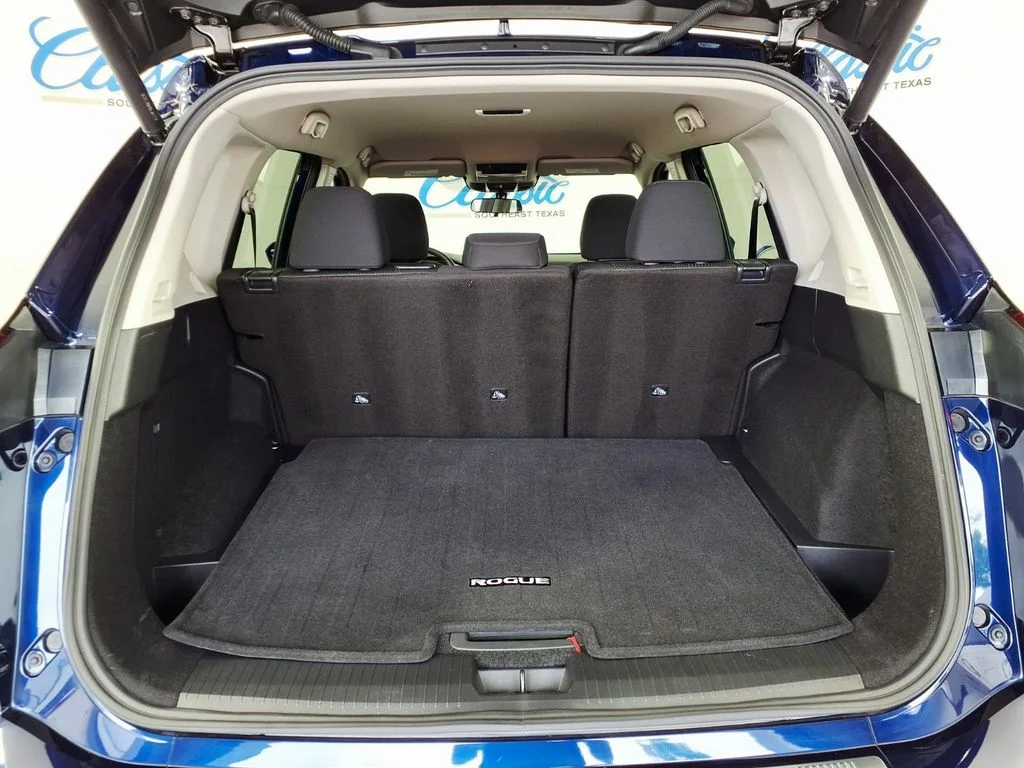 Used 2025 Blue Nissan SV image 10