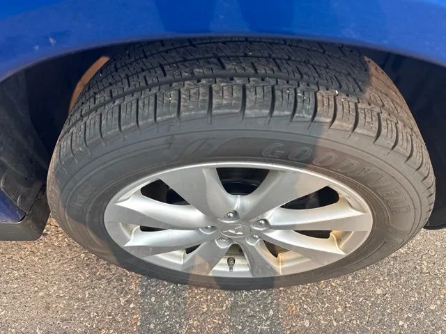 Used 2015 Octane Blue Metallic Mitsubishi ES image 12