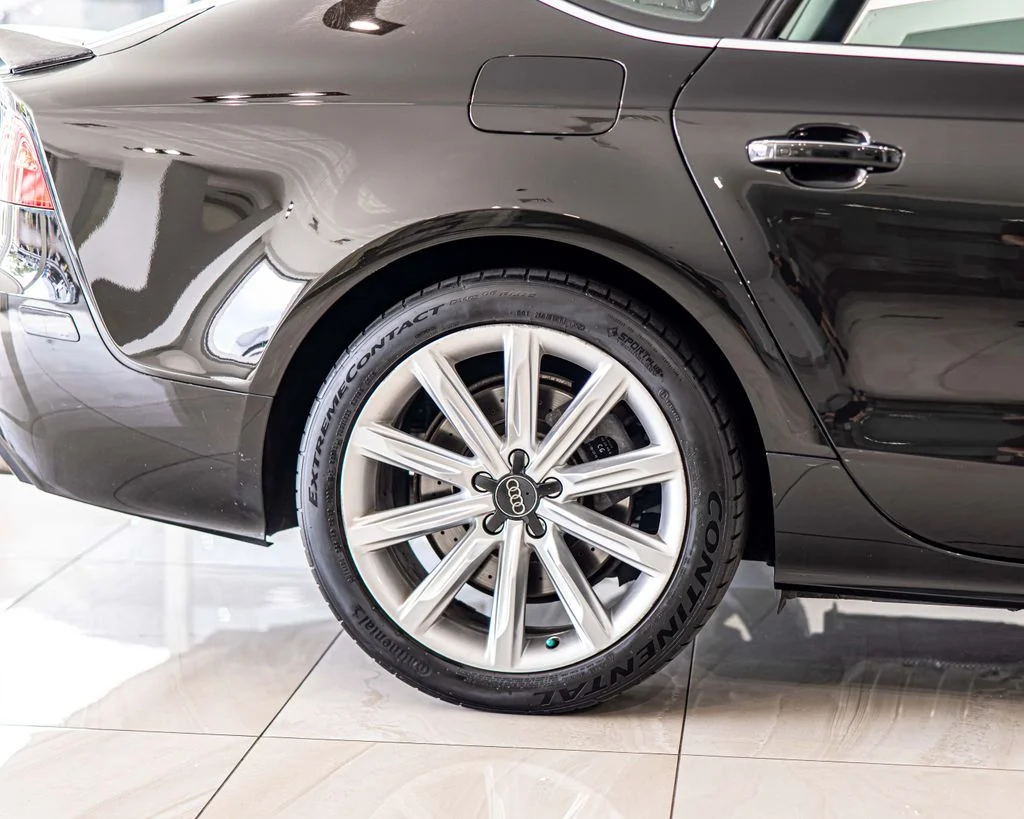 Used 2013 Black Audi  image 11