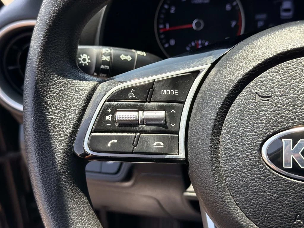 Used 2021 AURORA BLACK Kia LXS image 8
