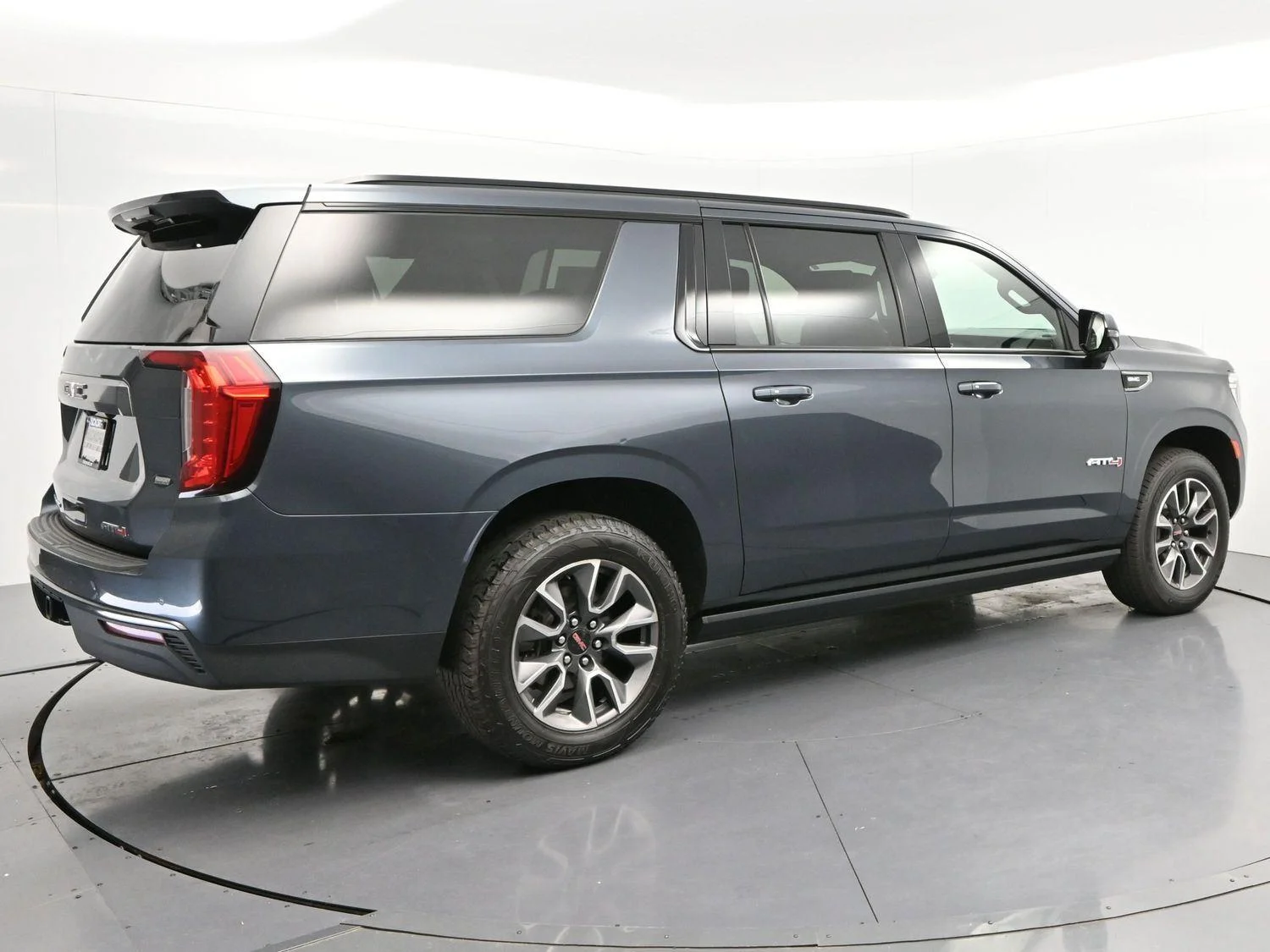 Used 2021 Dark Sky Metallic GMC AT4 image 7