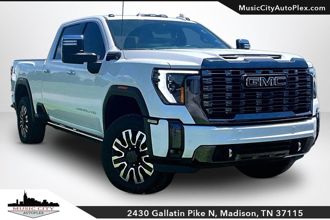 Used 2024 Summit White GMC 4WD Crew Cab Standard Bed Denali Ultimate image 1