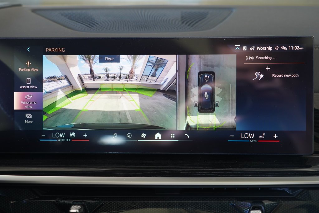 New 2026 Black Sapphire Metallic BMW xDrive40i image 27