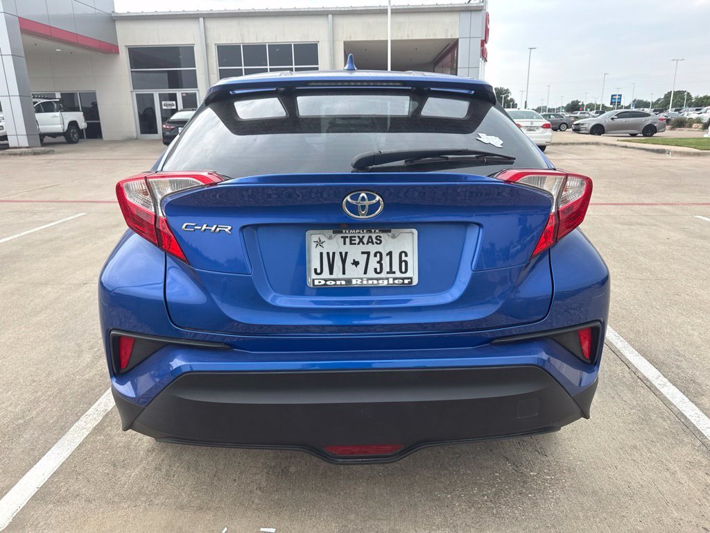 Used 2018 Blue Toyota XLE Premium image 3