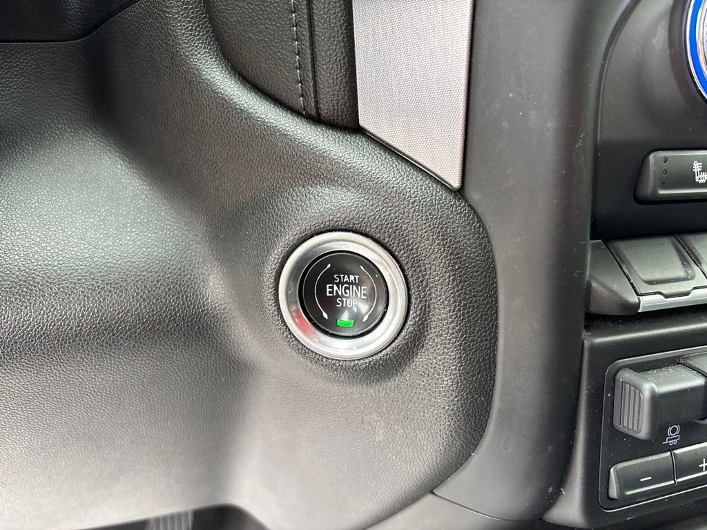 Used 2020 Black GMC Elevation image 26