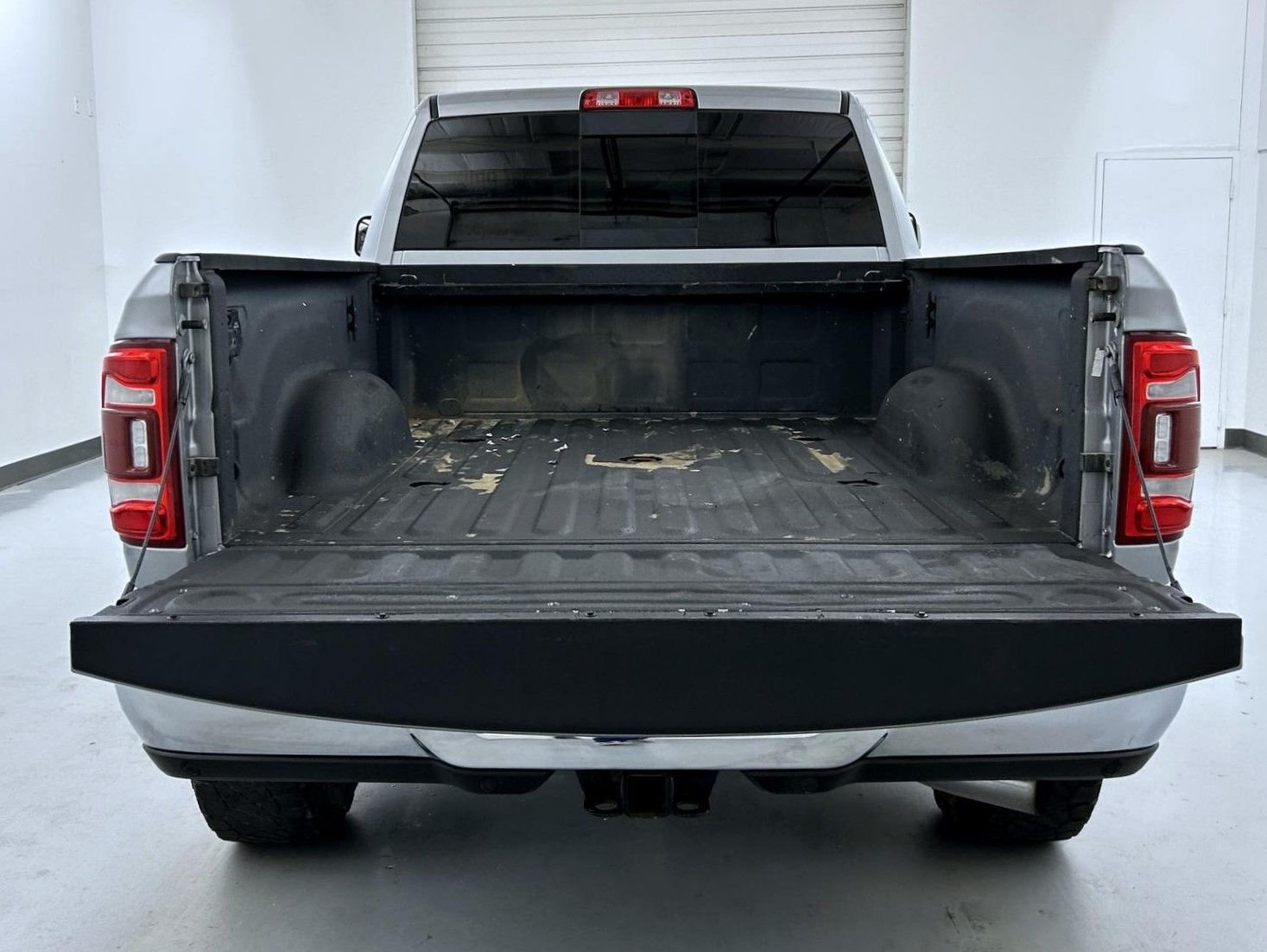 Used 2022 Silver Ram Big Horn image 23