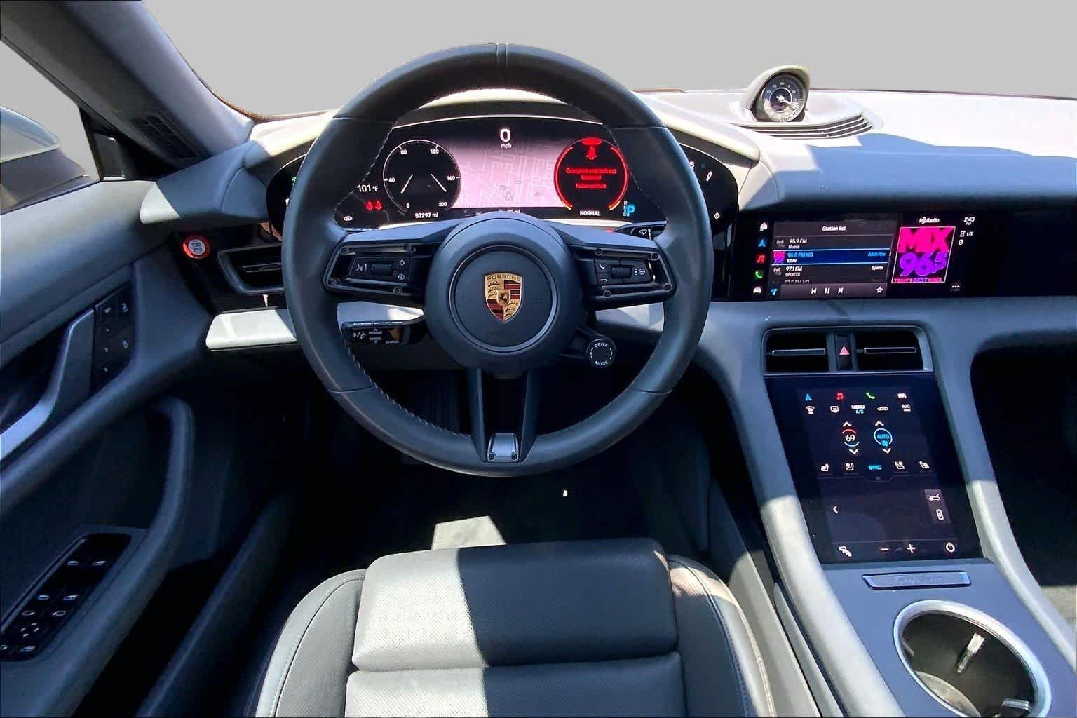 Used 2022 Chalk Porsche  image 5