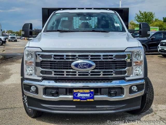 New 2025 Oxford White Ford F-450® XL image 29