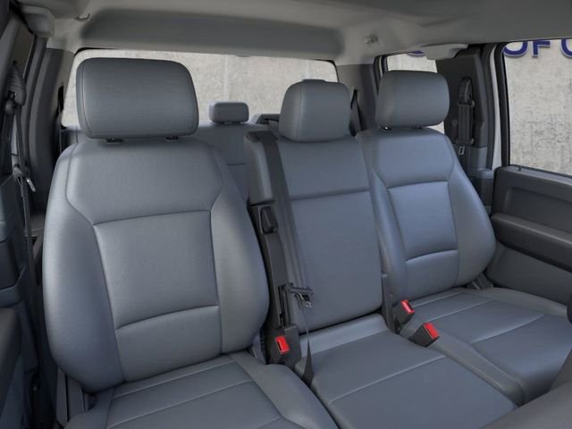 2025 Ford F-350 Super Duty Chassis Cab XL - Photo 10