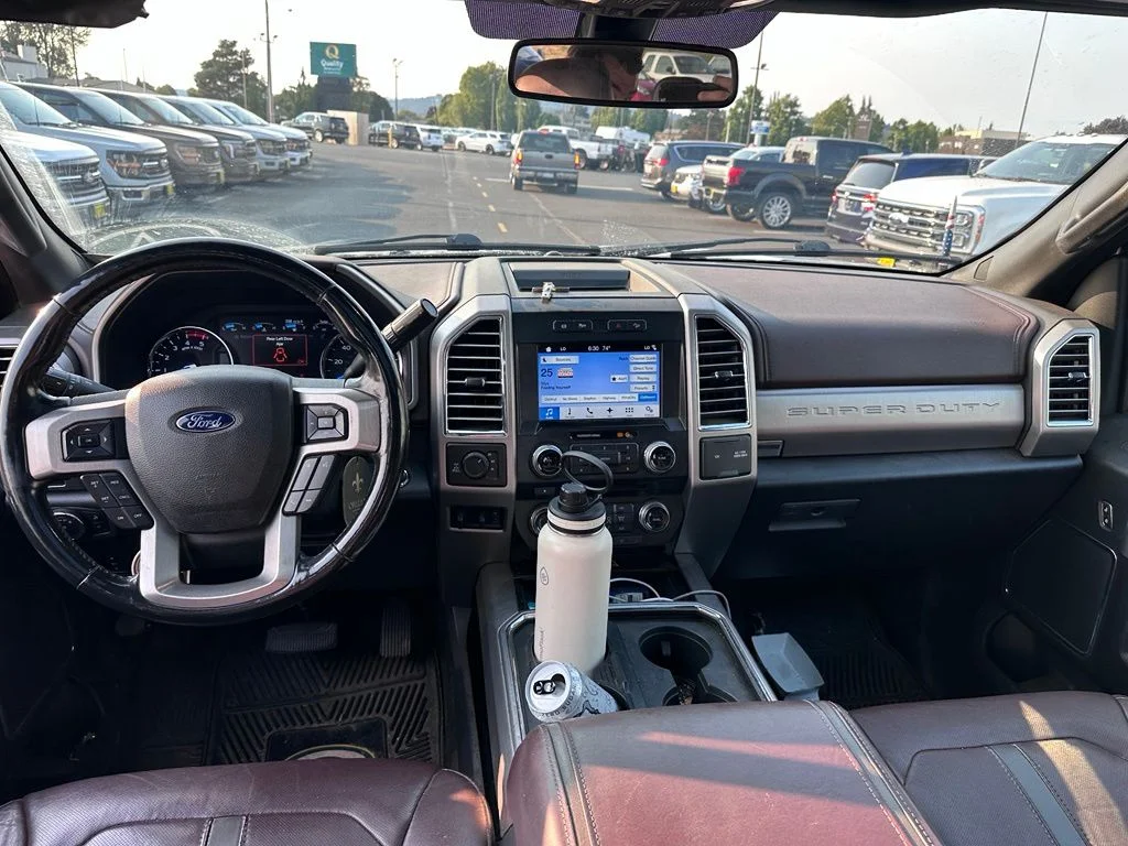 Used 2017 Silver Ford Platinum image 13