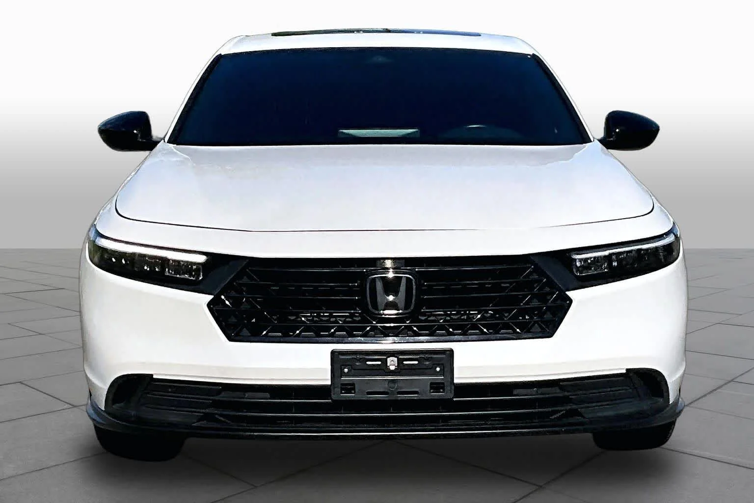 Used 2023 Platinum White Pearl Honda Sport image 5