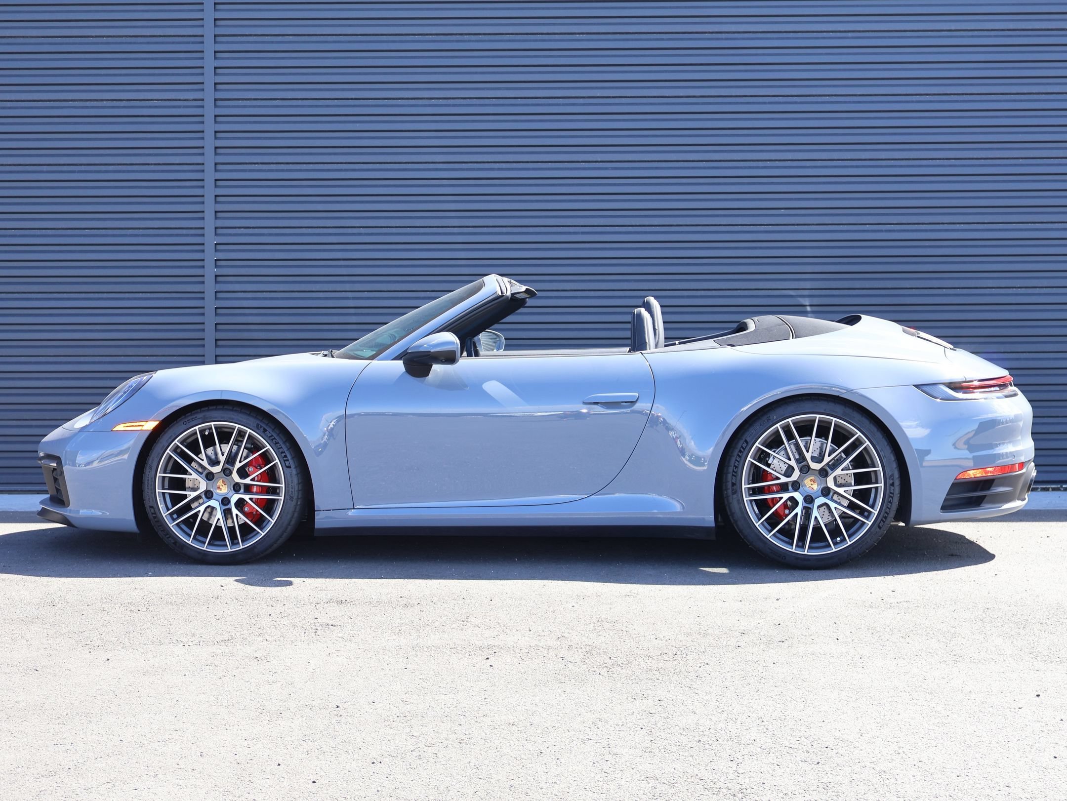 Certified Used 2023 Arctic Grey Porsche Carrera 4S image 27