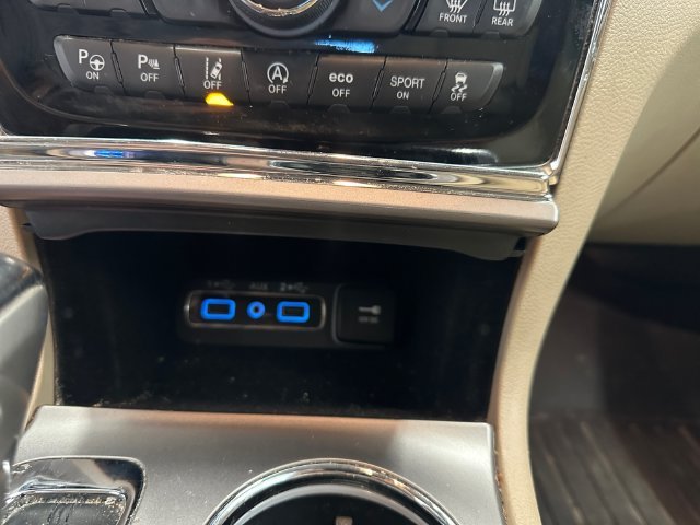 Used 2020 White Jeep Limited image 39