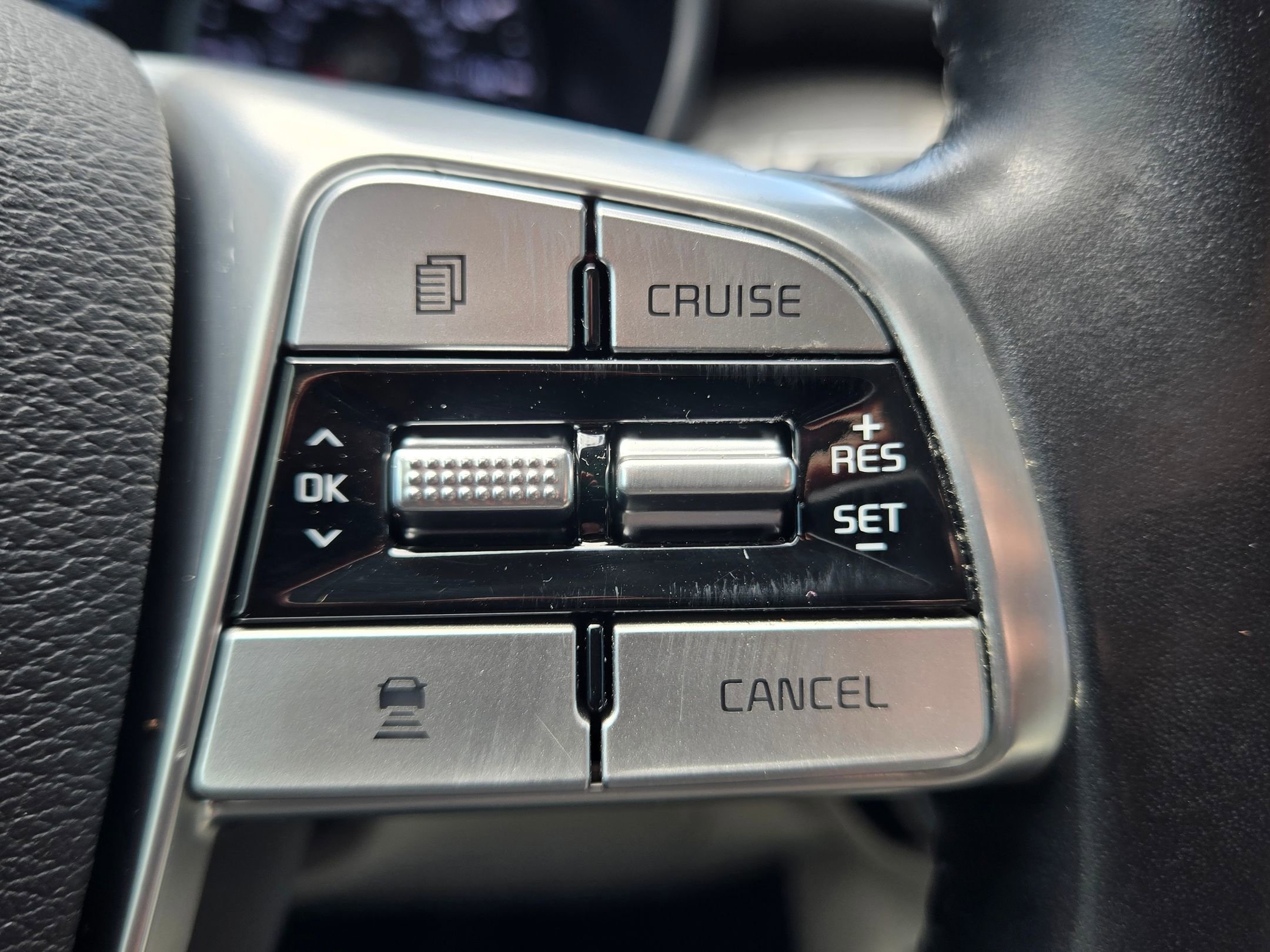 Used 2022 Dark Moss Kia EX image 38