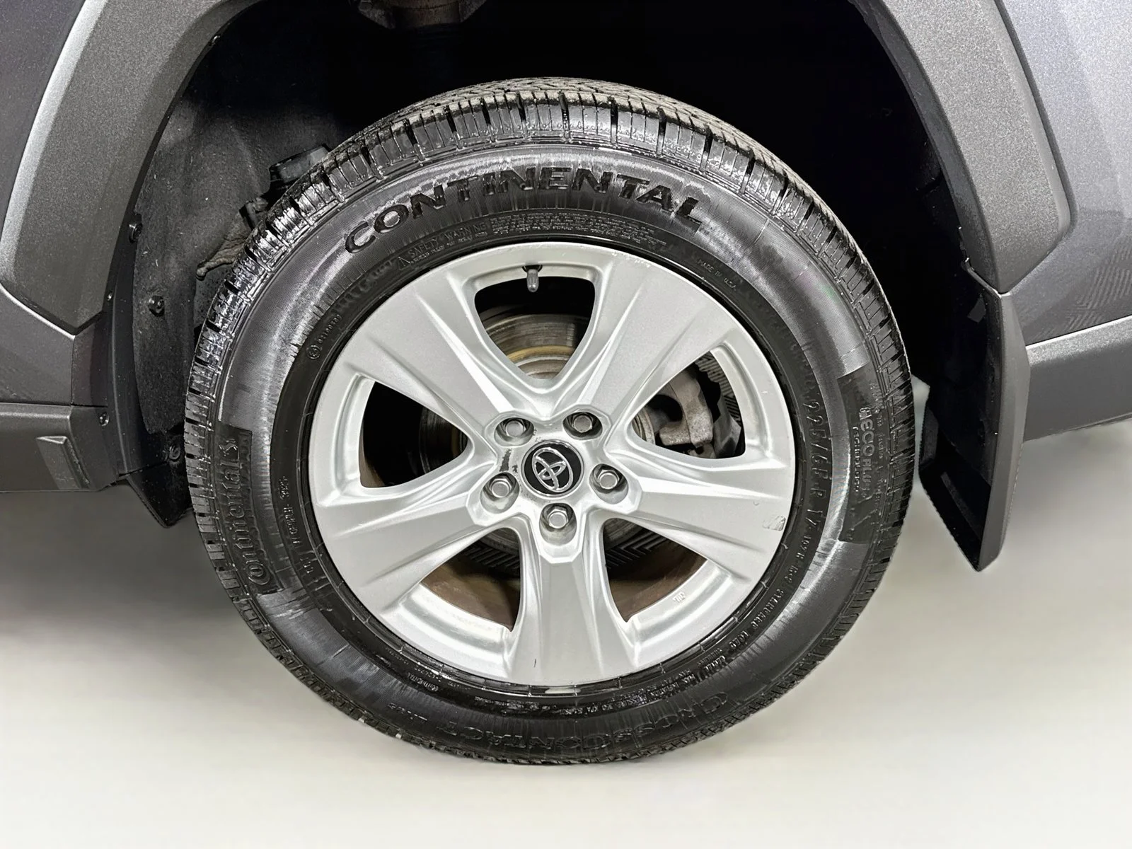 Used 2021 Gray Toyota XLE image 26