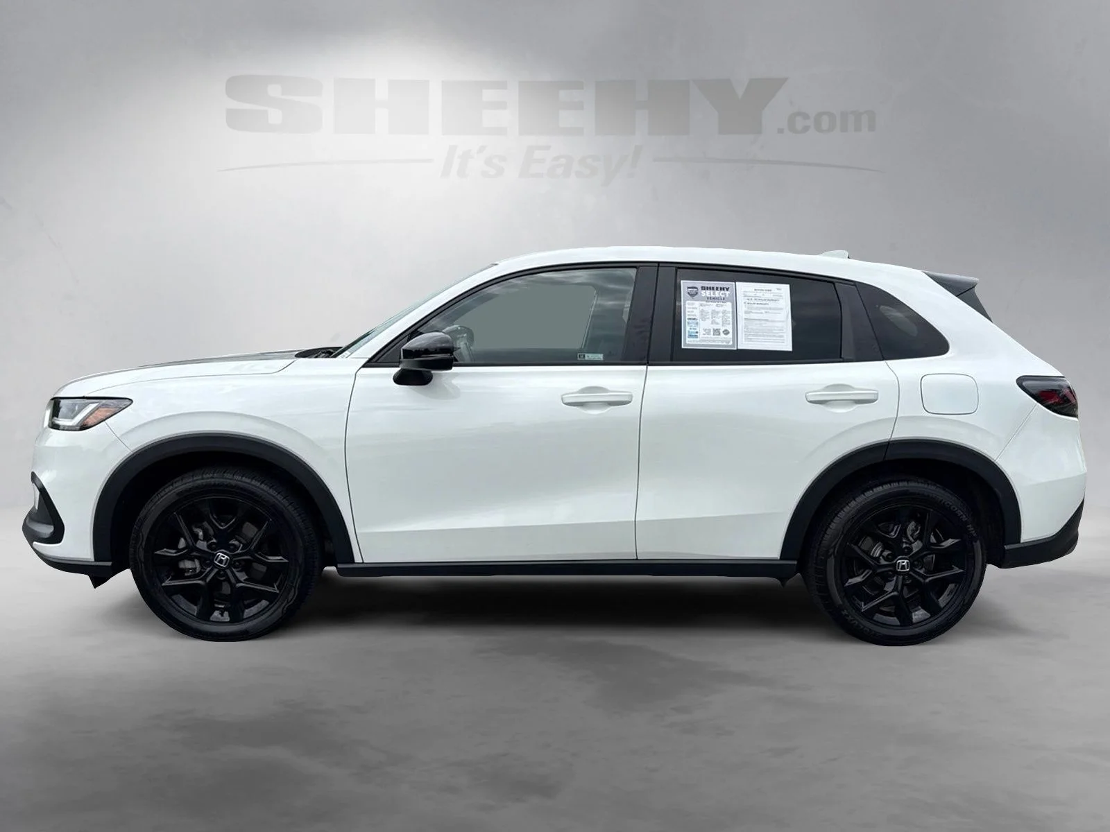 Used 2024  Honda Sport image 17