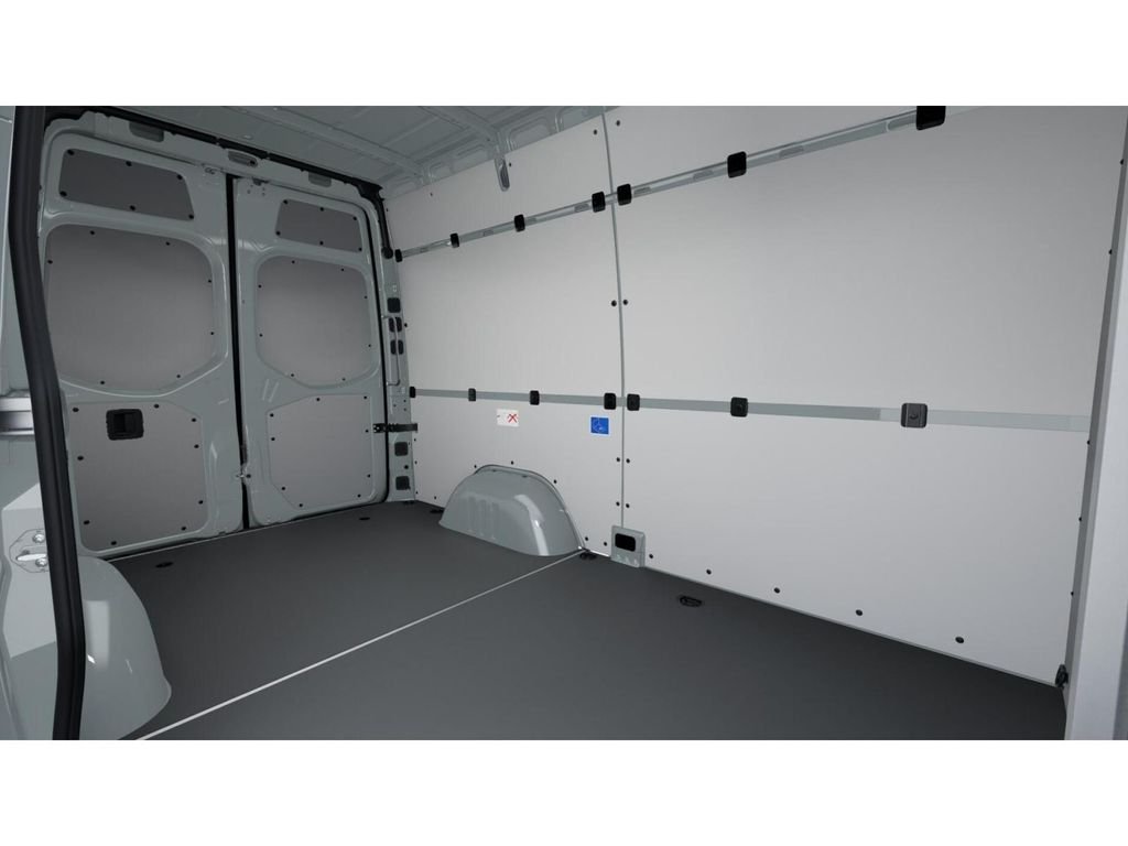 New 2025  Mercedes-Benz Cargo 144 WB image 5
