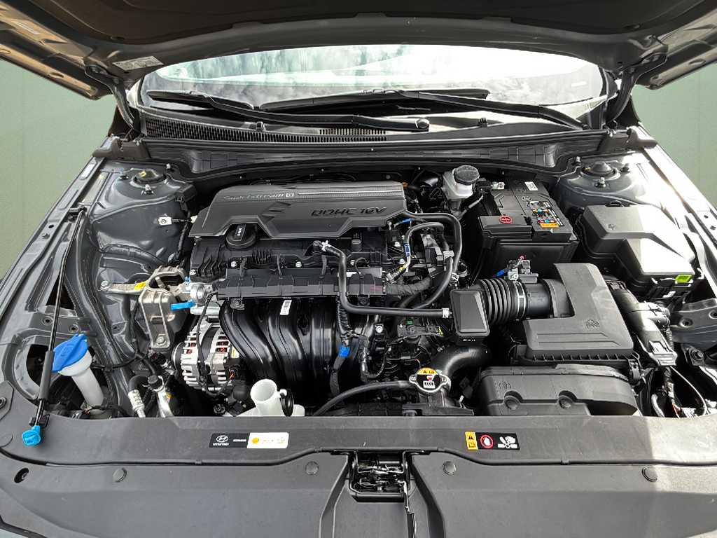 Certified Used 2025 Ecotronic Gray Hyundai SEL Sport image 12