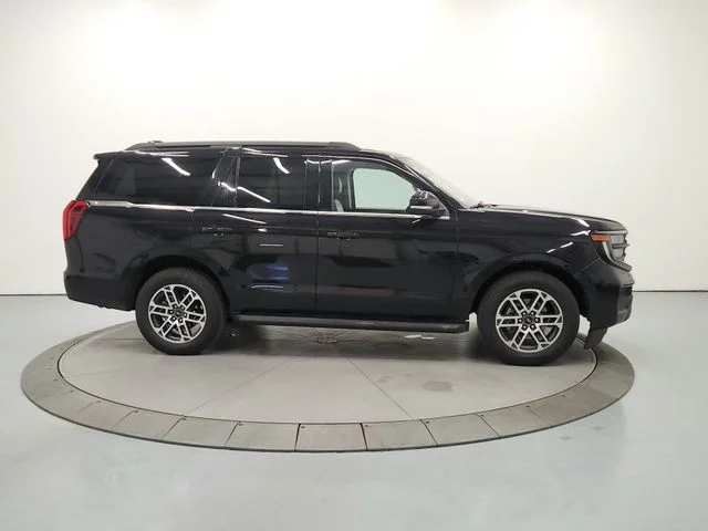 Used 2025 Black Ford Active image 9