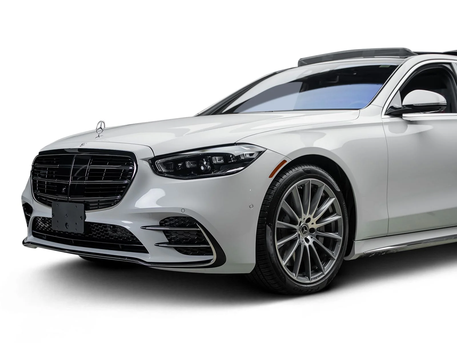 Used 2026 White Mercedes-Benz S 580 image 8