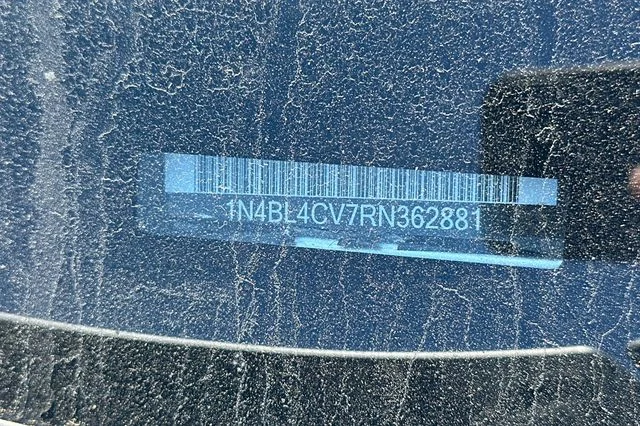 Used 2024 Silver Nissan 2.5 SR image 8