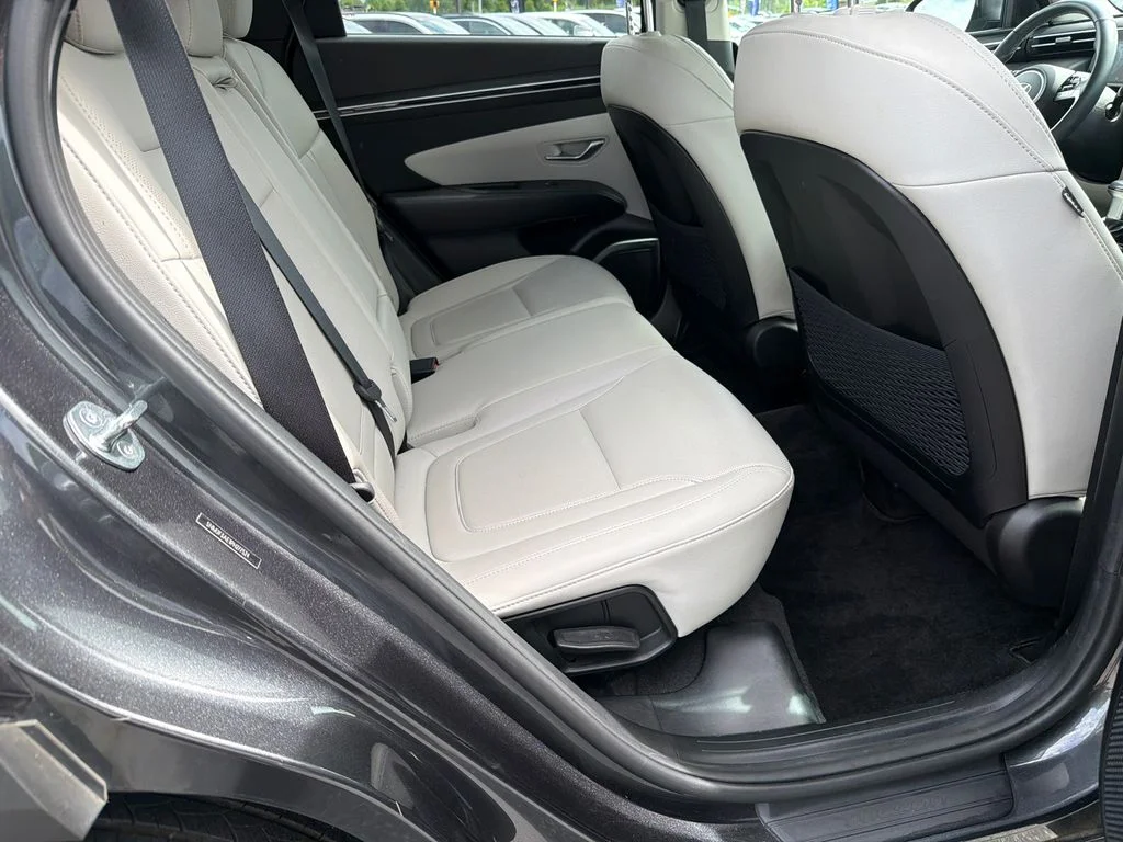 Used 2023 Gray Hyundai SEL image 15