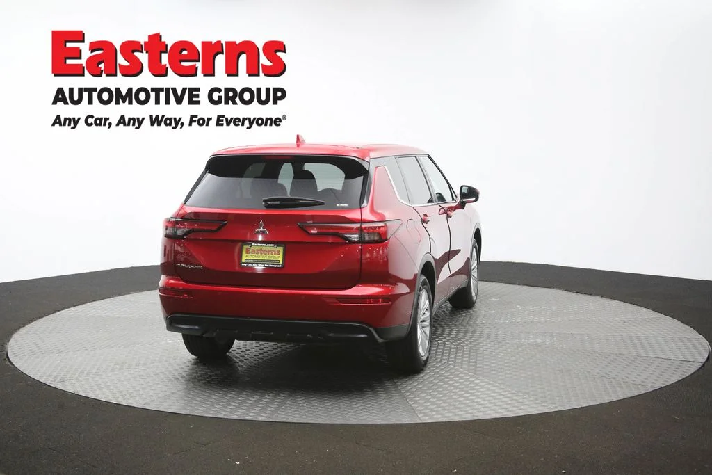 Used 2024 Red Mitsubishi ES image 38