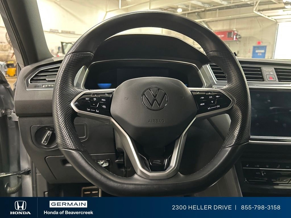 Used 2022 Silver Metallic Volkswagen 2.0T SE R-Line Black image 16