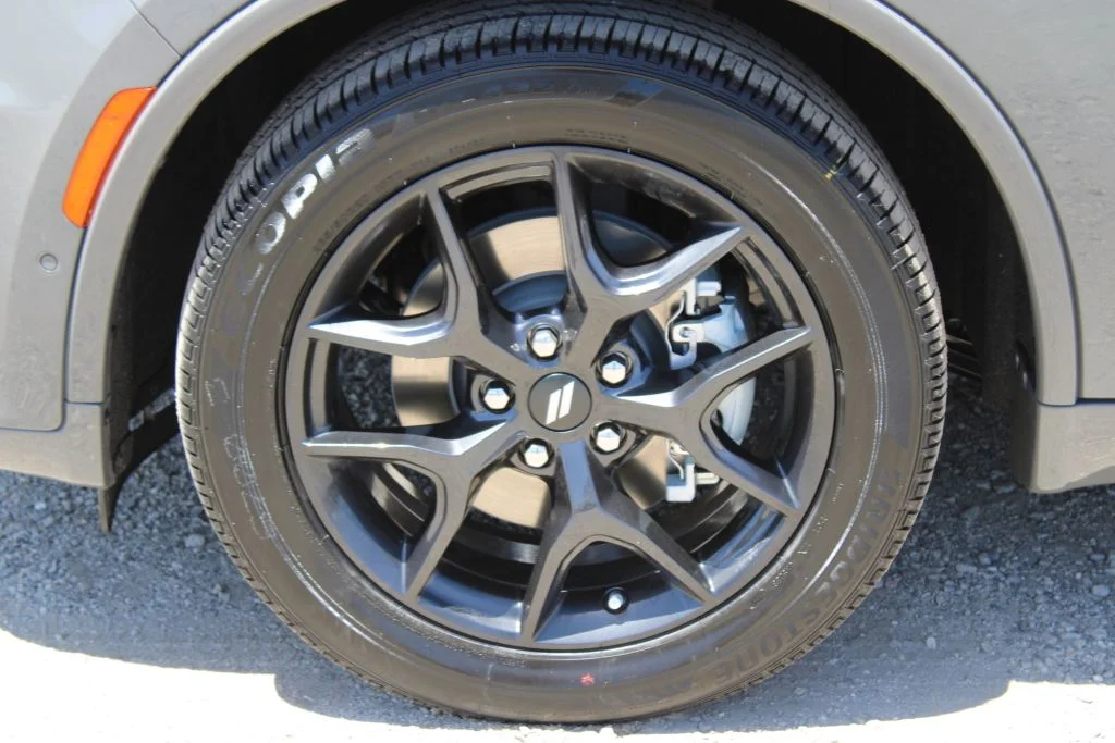 New 2026 Destroyer Gray Clearcoat Dodge GT Plus HEMI V8 image 8