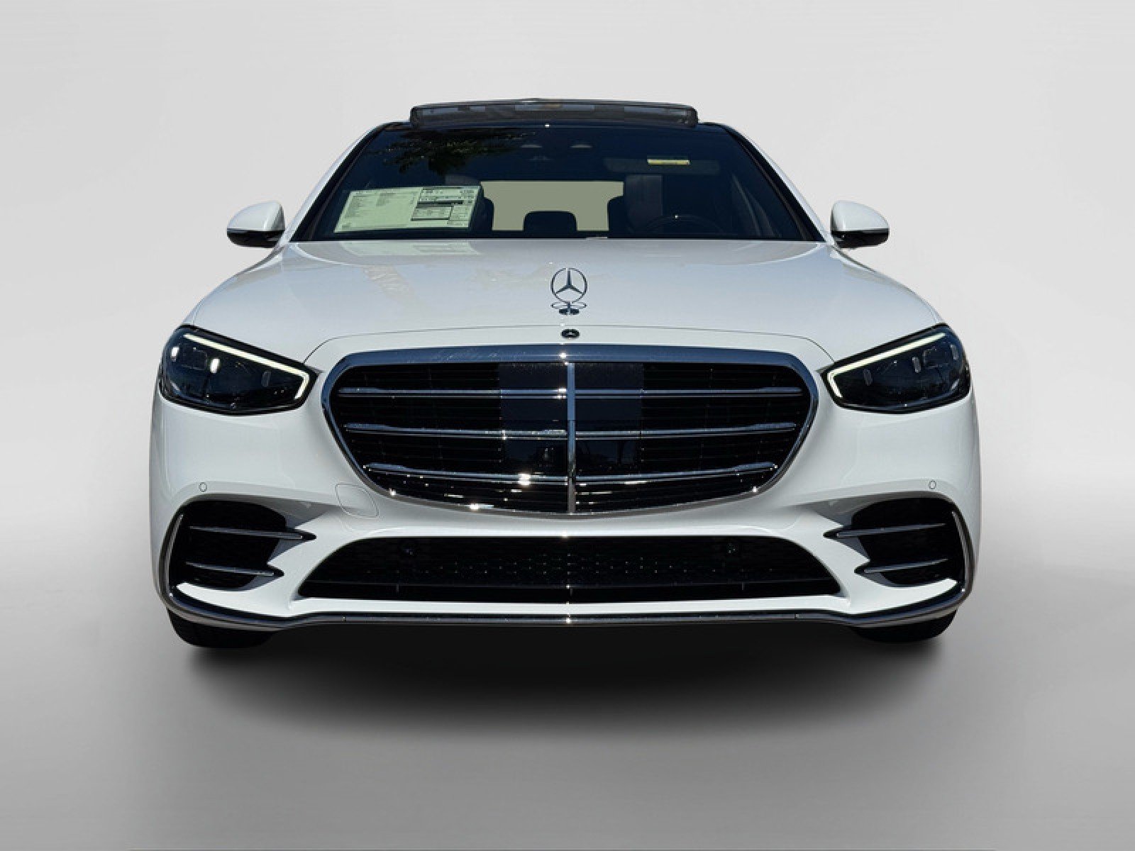 New 2026 MANUFAKTUR Moonlight White Metallic Mercedes-Benz S 580 4MATIC® Sedan image 8