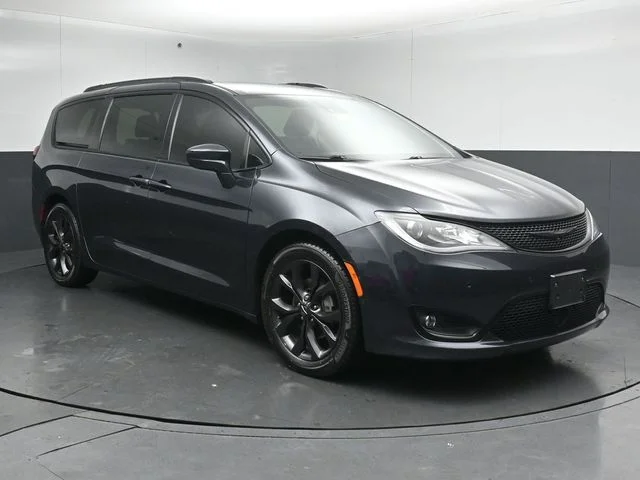 2019 Chrysler Pacifica Touring L Plus