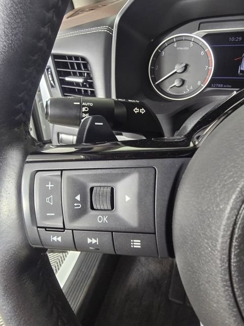 Certified Used 2023 Pearl White Nissan SV image 21