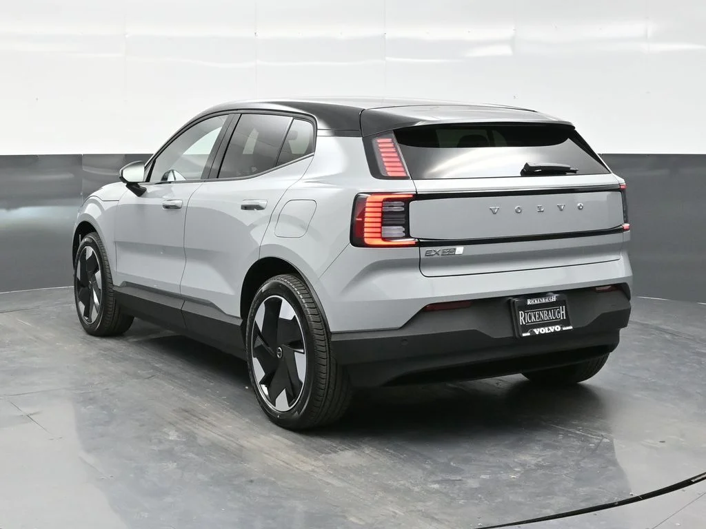 New 2026 Vapour Grey Volvo Twin Motor Performance Plus image 5