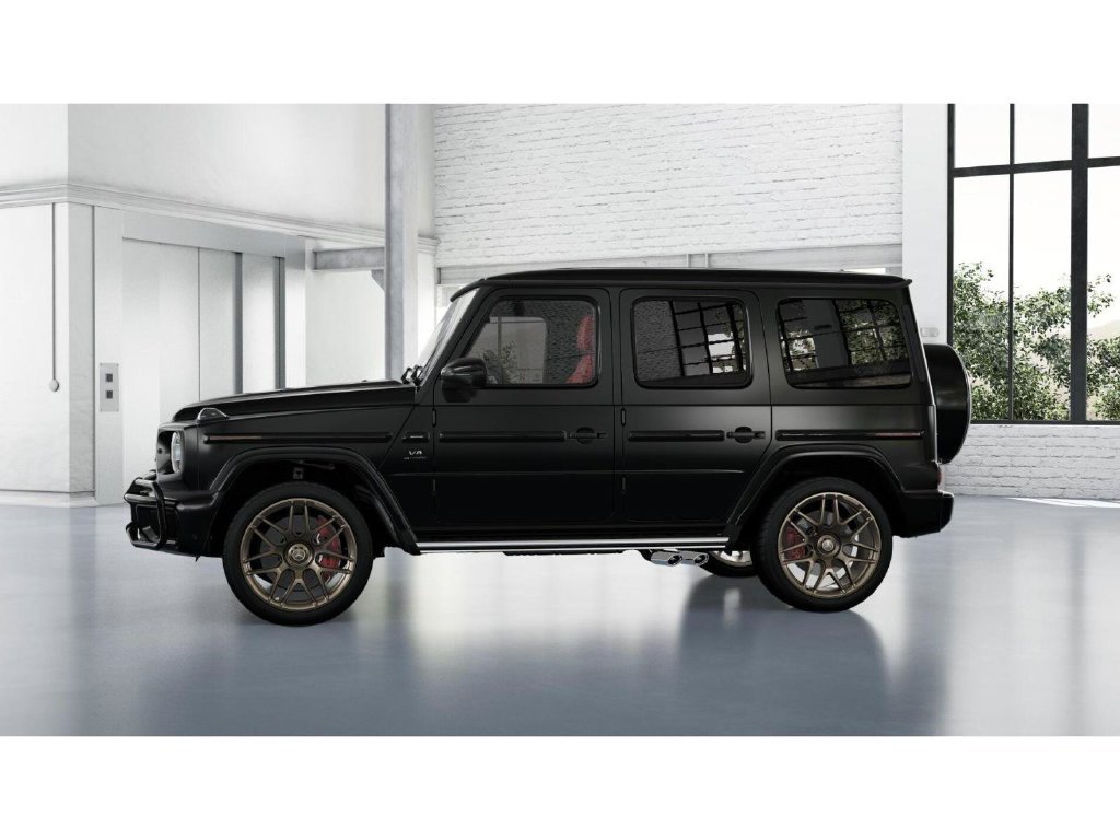 New 2027 MANUFAKTUR Night Black Magno Mercedes-Benz AMG® G 63 SUV image 35