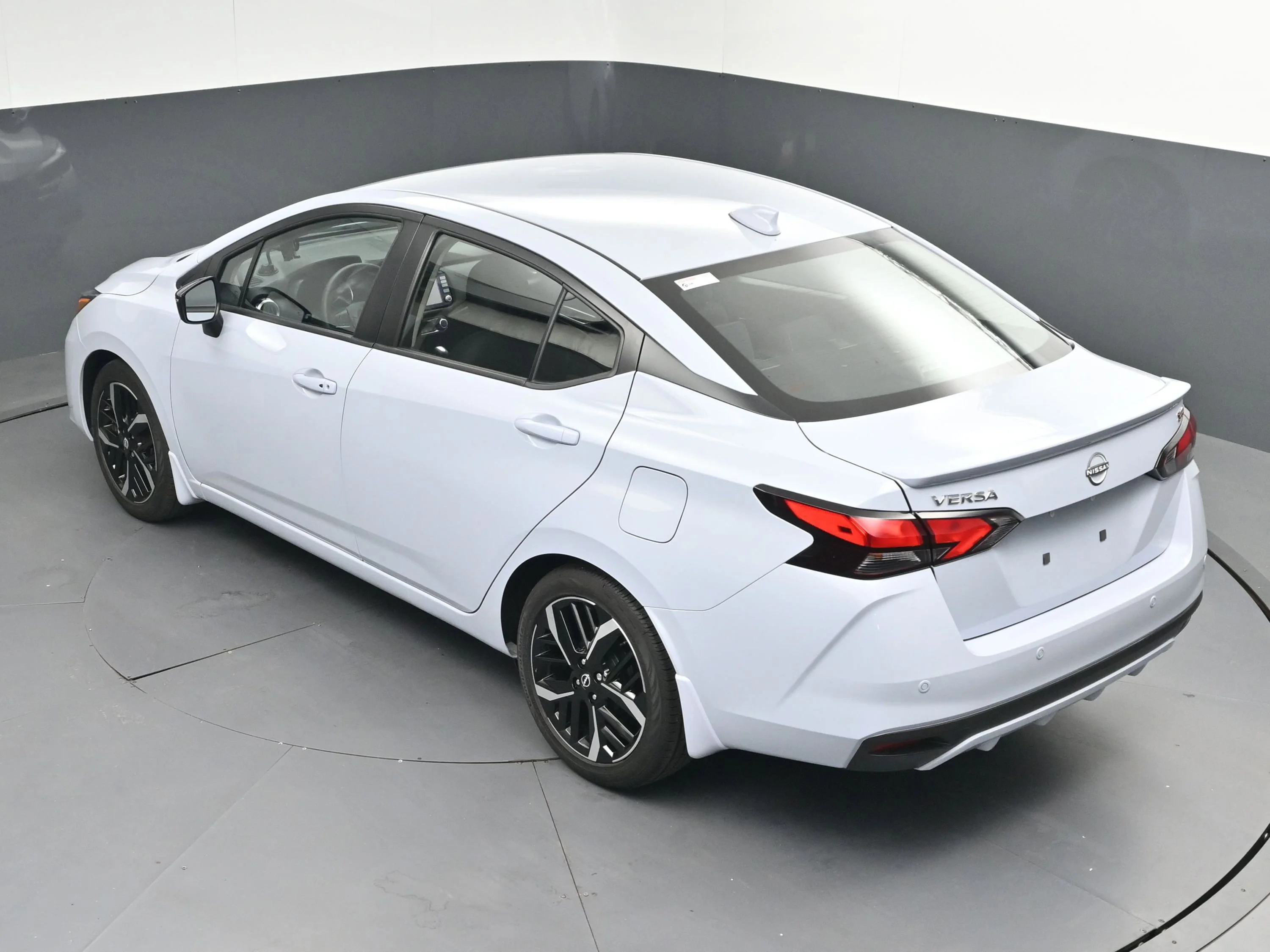 Certified Used 2025 Gray Sky Pearl Nissan SR image 34