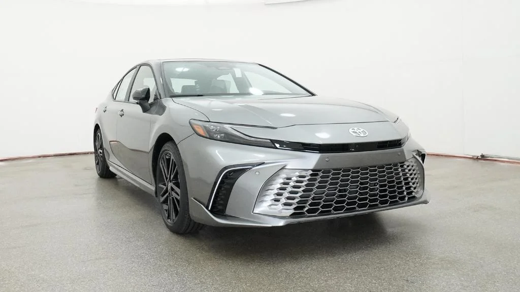 New 2026 Heavy Metal with Midnight Black Metallic roof Toyota XSE image 3
