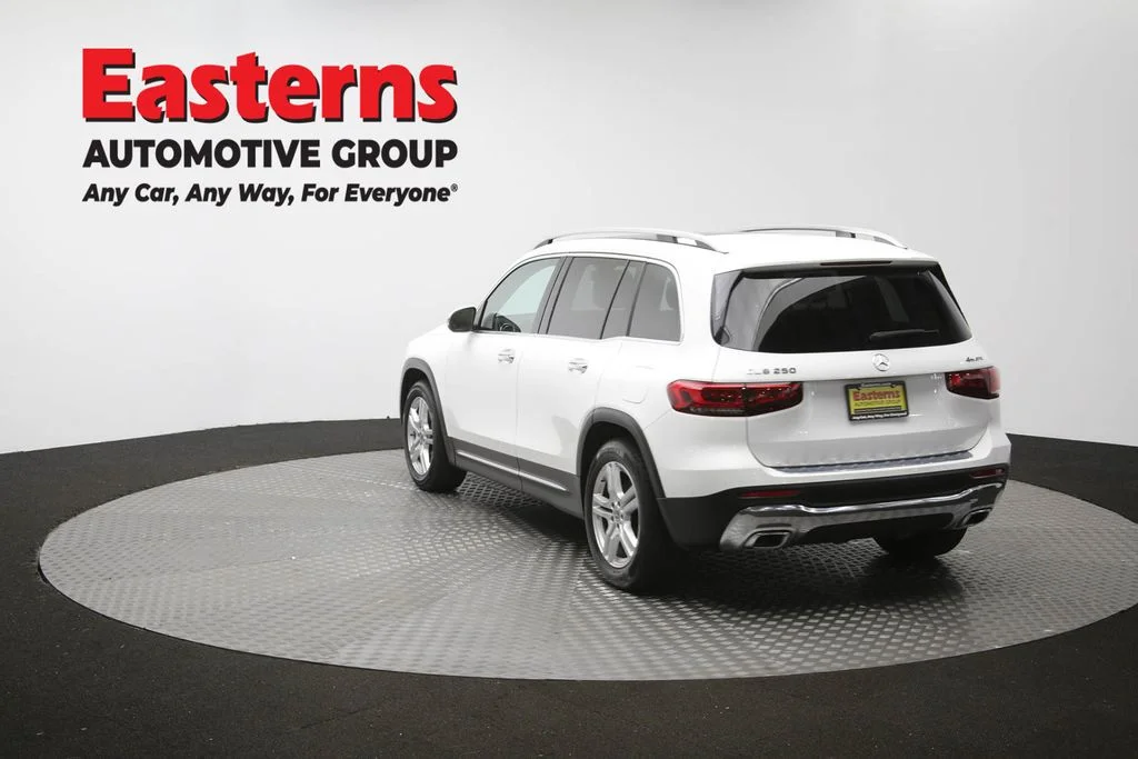 Used 2021 White Mercedes-Benz GLB 250 image 69