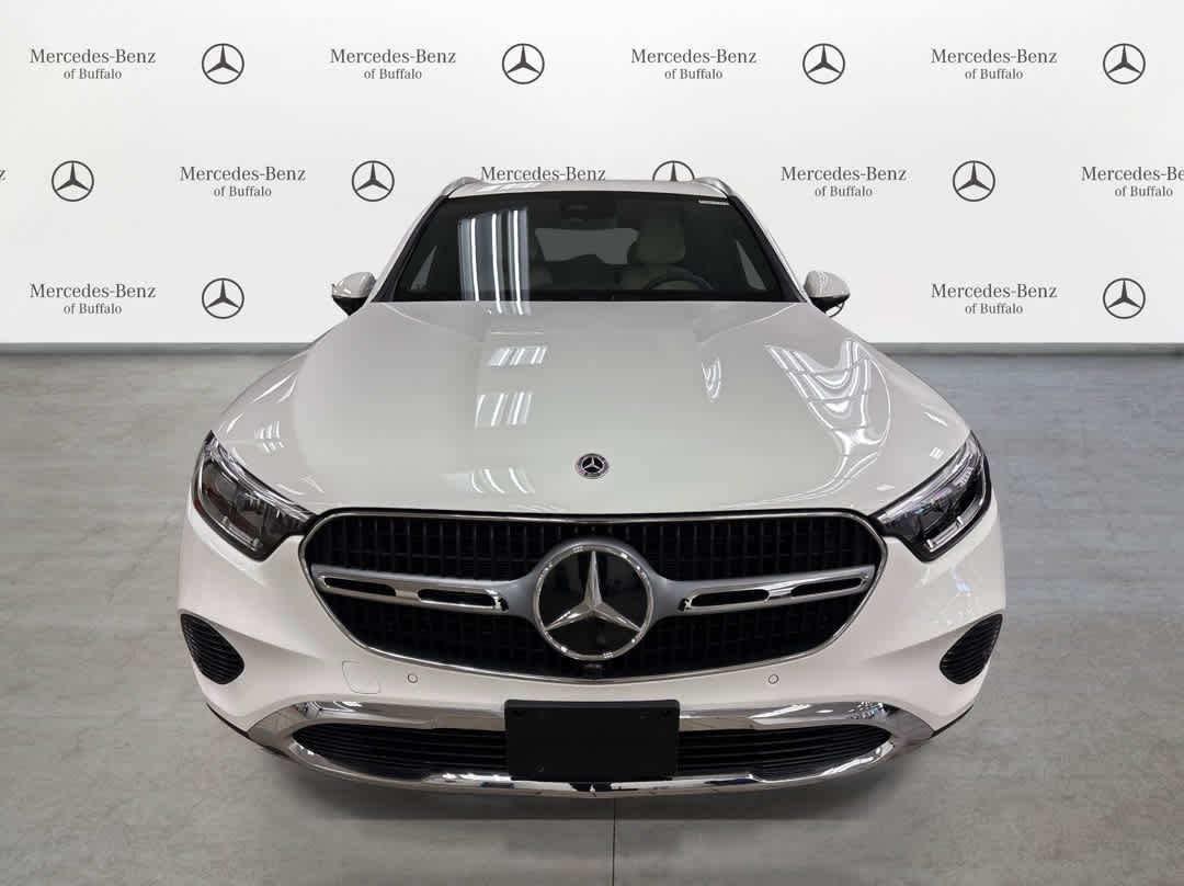Used 2026 Polar White Mercedes-Benz GLC 300 image 2