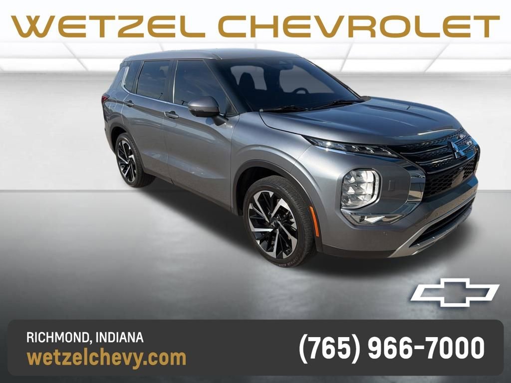 Used 2024  Mitsubishi SE image 4