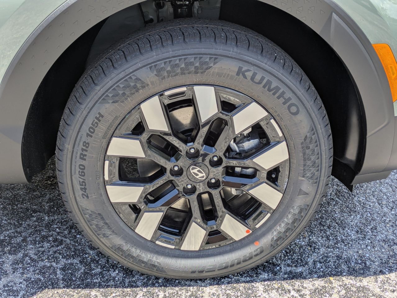 New 2027 Sage Gray Hyundai SE FWD image 11