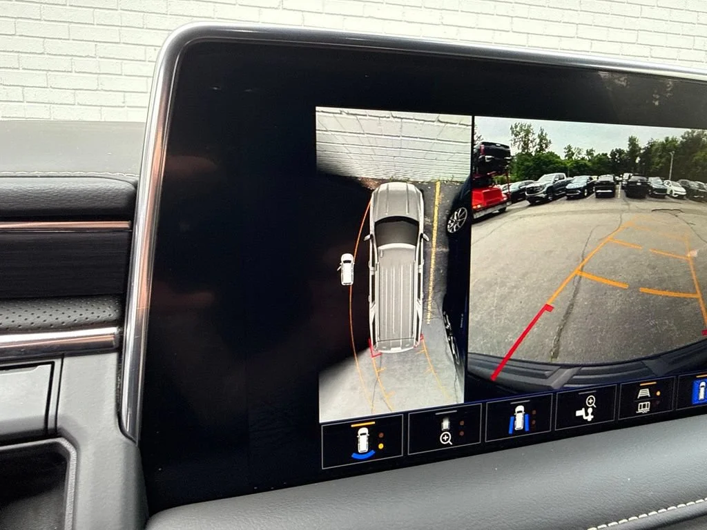 Used 2023 Midnight Blue Metallic GMC SLT image 34