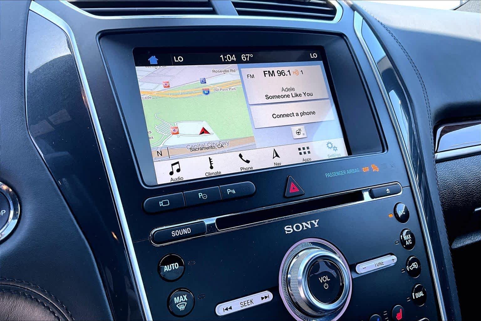 Used 2017 Magnetic Metallic Ford Platinum image 34