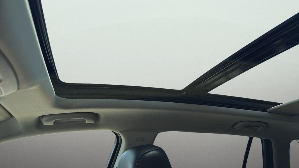 Used 2020 Black Buick Premium II image 18